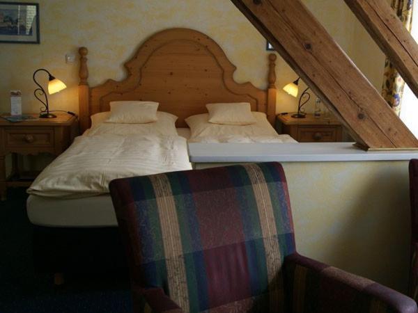 Hotel Rauch アッテンドルン エクステリア 写真