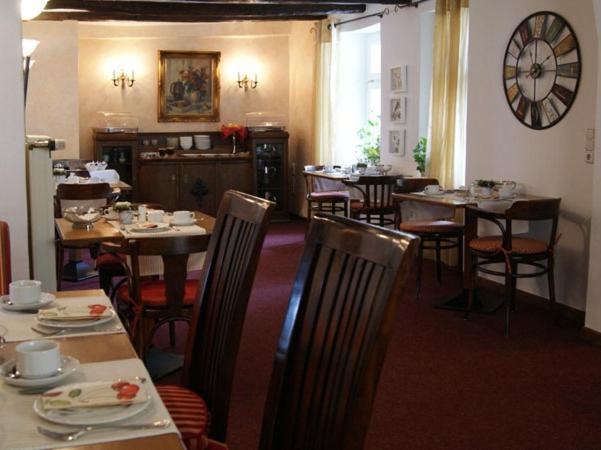 Hotel Rauch アッテンドルン エクステリア 写真