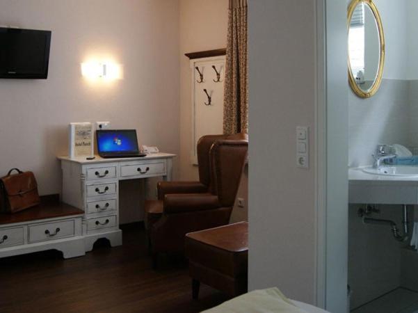 Hotel Rauch アッテンドルン エクステリア 写真